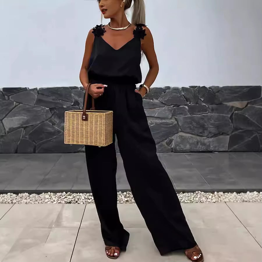 Effortless Elegance: Summer Floral Sleeveless Wide-Leg Romper