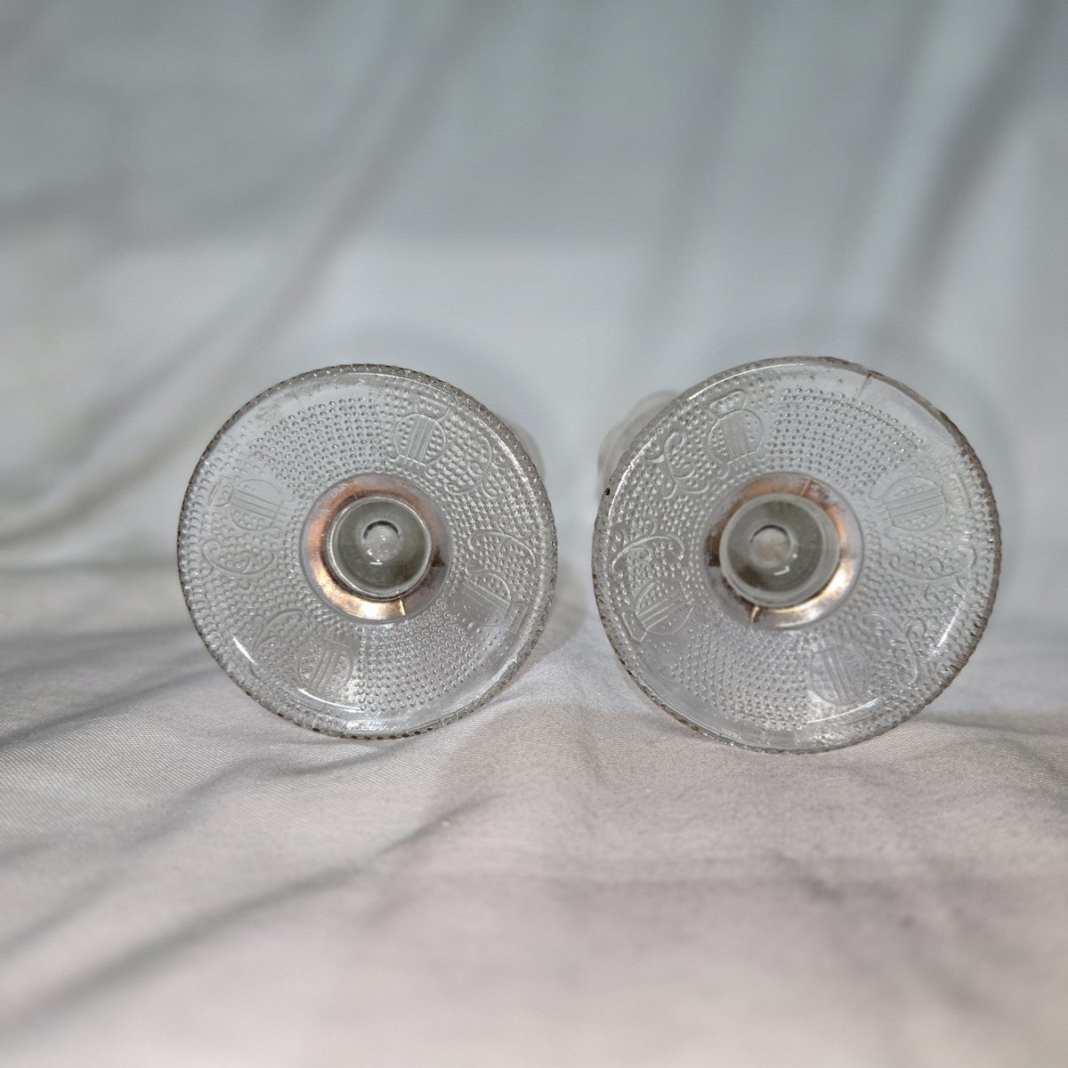 Set Of 2 VTG Jeannette Clear Harp & Scroll Glass Bud Vases W/22K Gold Trim