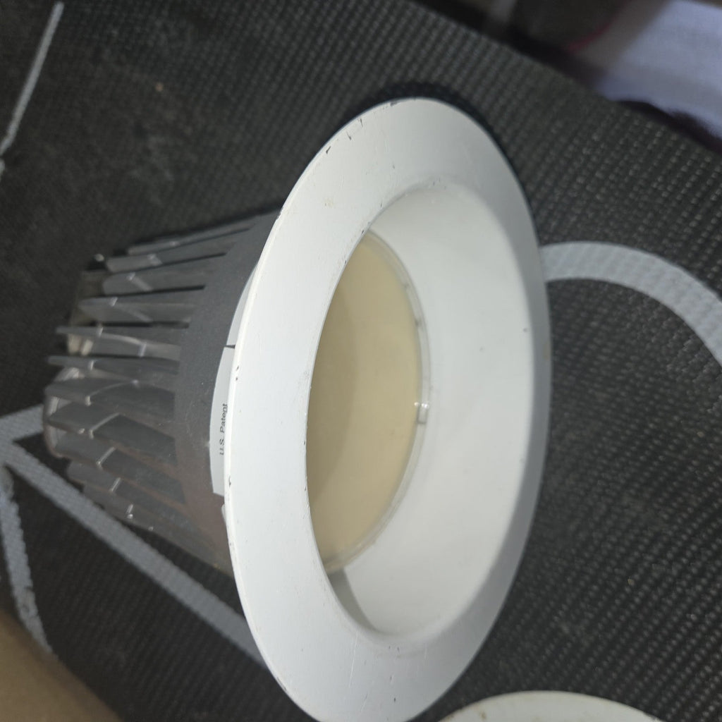 CREE LR6C-D41000 LED COMMERCIAL DOWNLIGHT 12W100mA120VAC60HZ conforms ULSTD1598