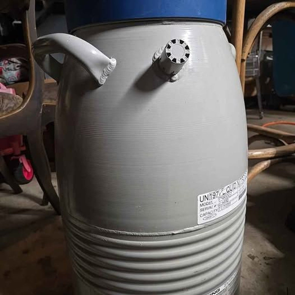 Taylor Wharton CX-500 Liquid Nitrogen Dewar Shipper