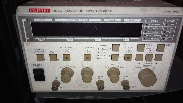 1PCS NF 1915 2MHz Function Systhesizer