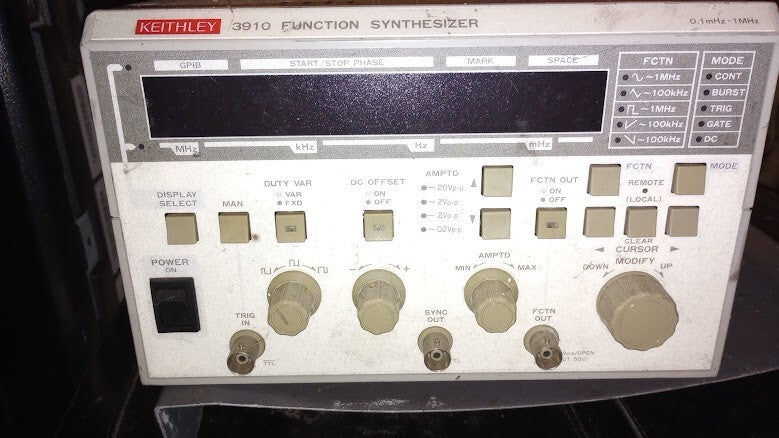 1PCS NF 1915 2MHz Function Systhesizer