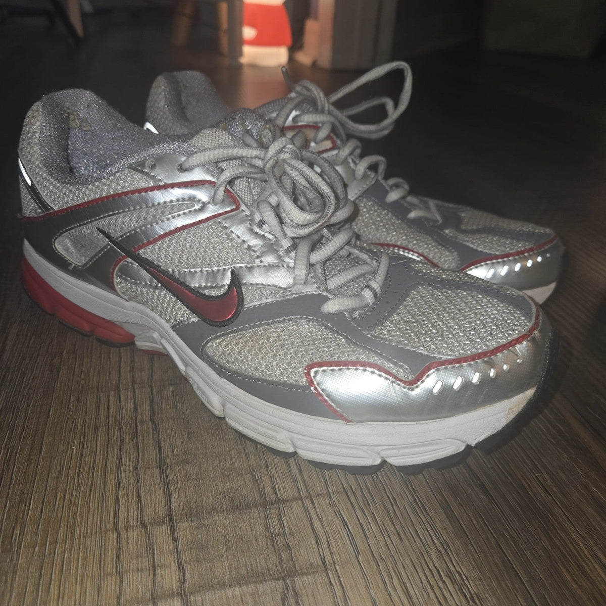 Nike Womens Zoom Structure 13 375380-161 Silver Running Shoes Sneakers Size 9