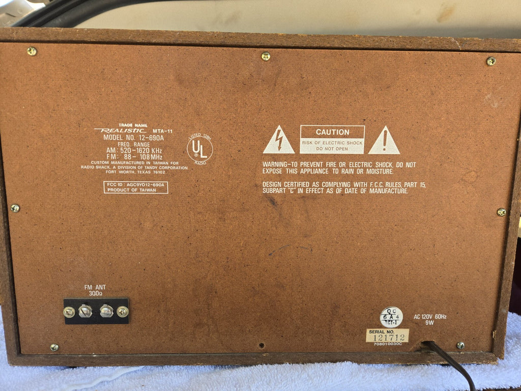 Realistic MTA-11 Vintage RadioShack AM/FM Radio Model 12-690