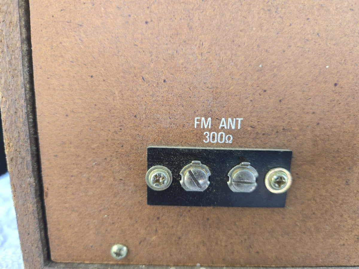 Realistic MTA-11 Vintage RadioShack AM/FM Radio Model 12-690
