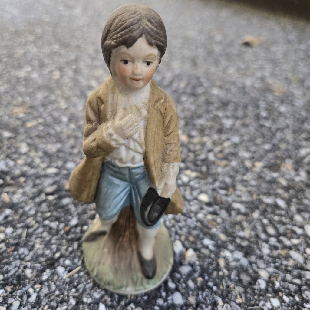 VTG Bisque Colonial Boy Figurine Occupied Japan 5"