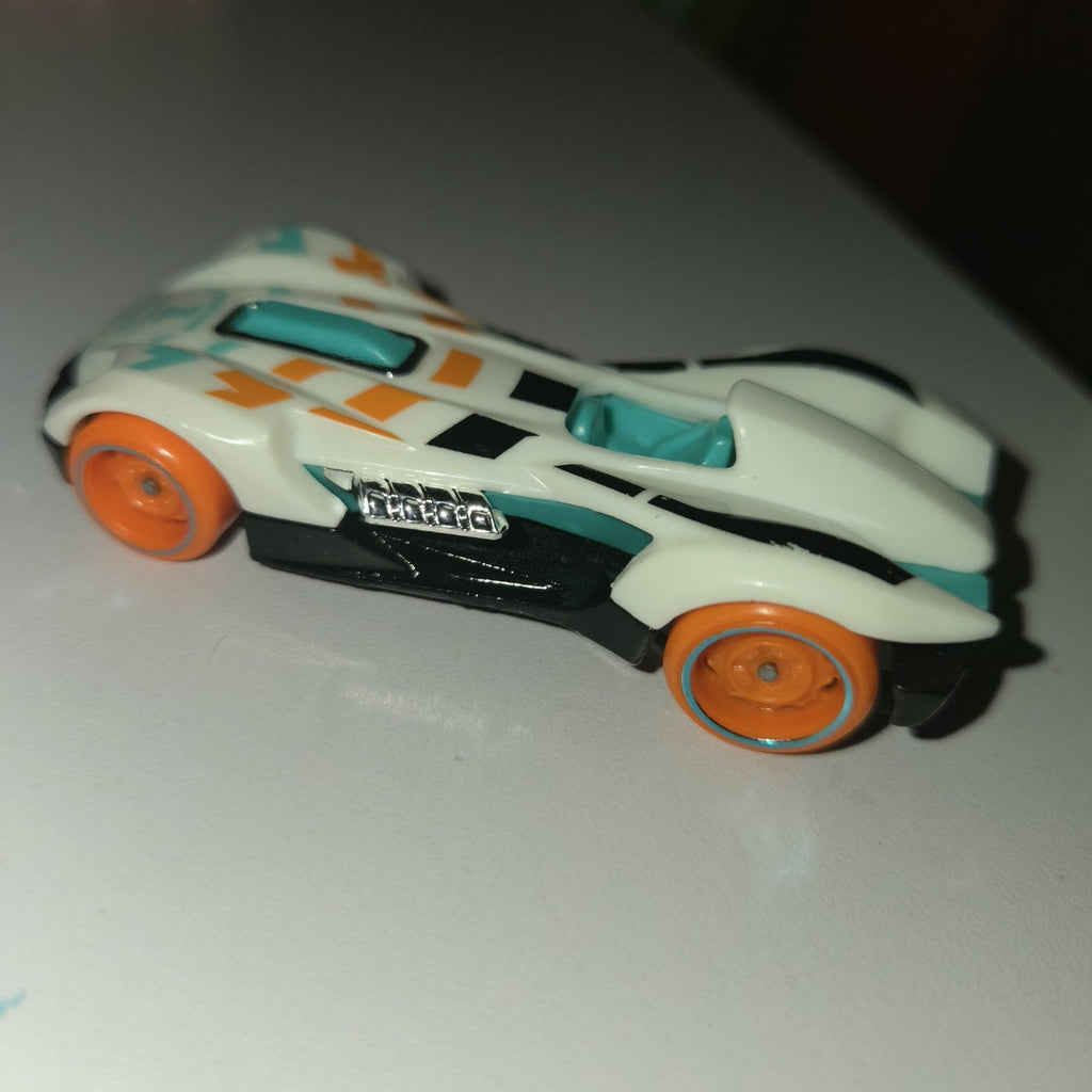 2025 Hot Wheels Roadster Bite White HW Speed Team 1:64 Diecast Toy Race Car