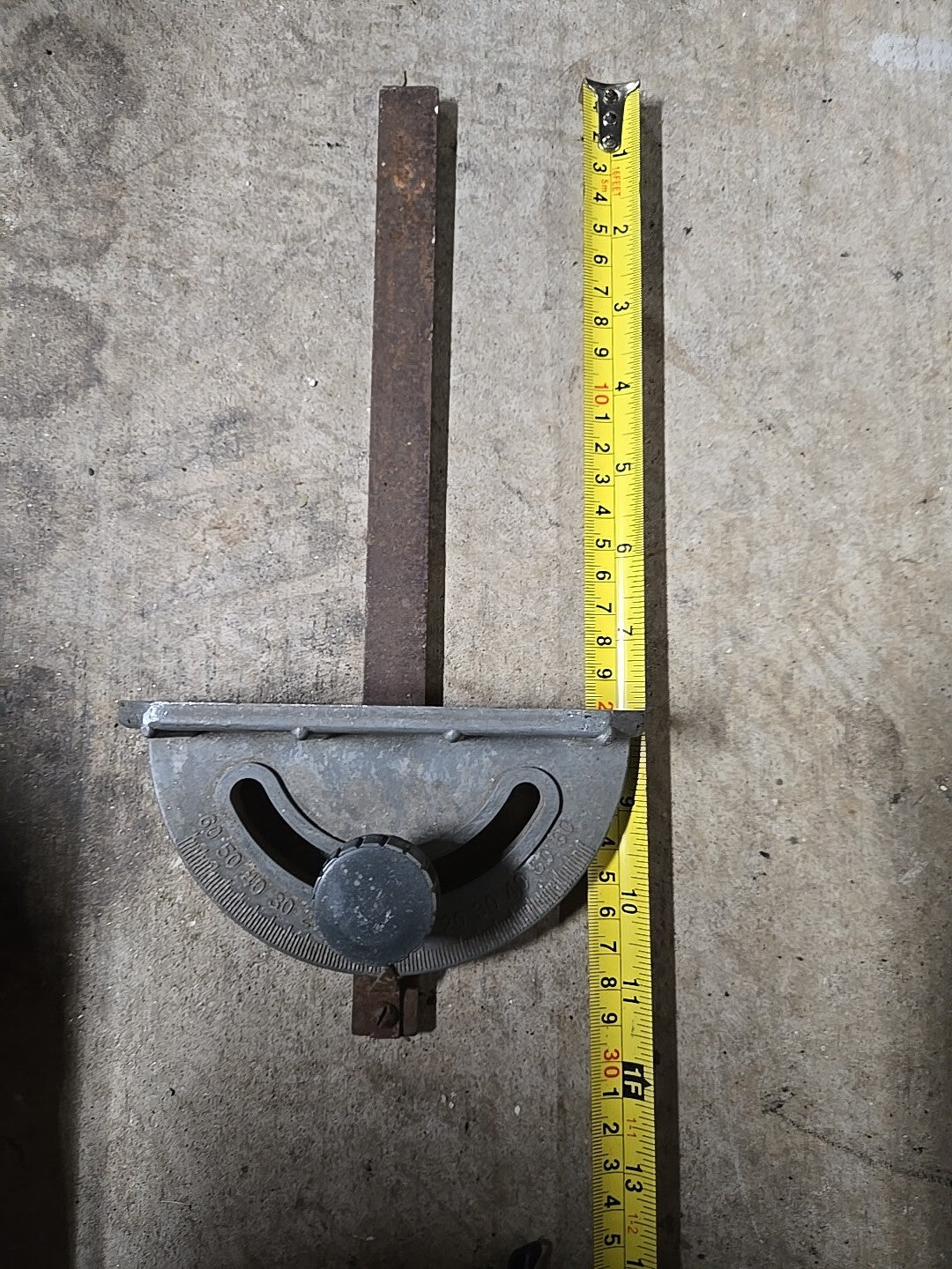 Miter Gauge from 12" Table Saw