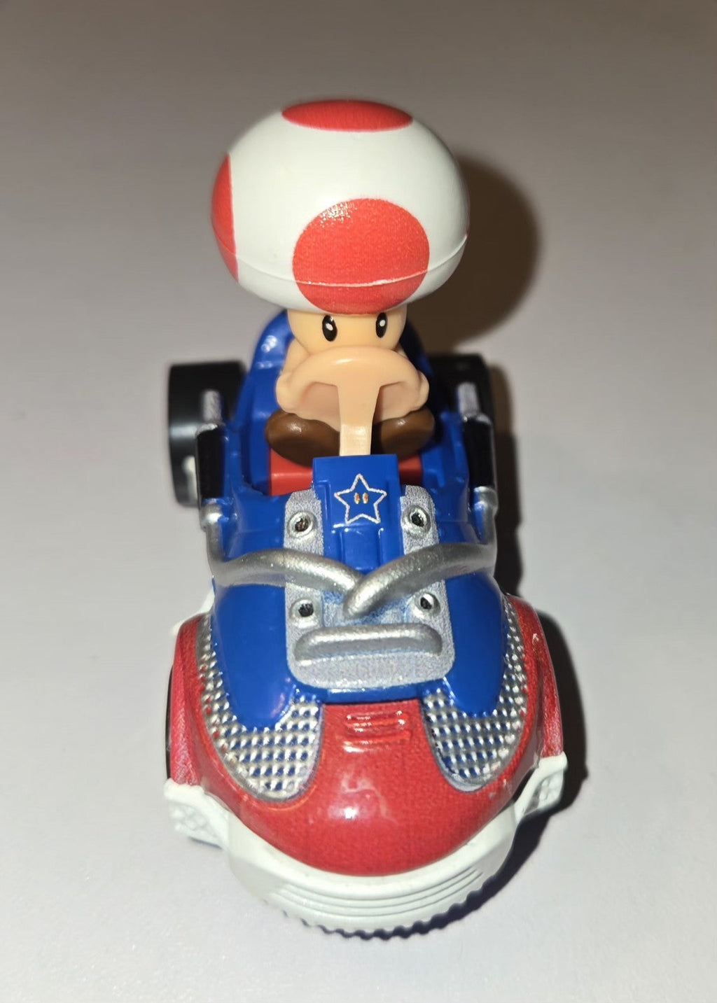 Mario Kart Hot Wheels Toad Standard Kart Die-Cast Car 2.25" - Mattel 2018