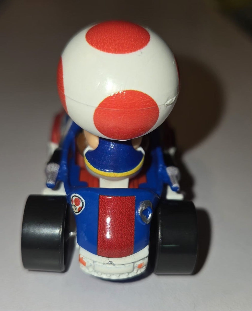 Mario Kart Hot Wheels Toad Standard Kart Die-Cast Car 2.25" - Mattel 2018