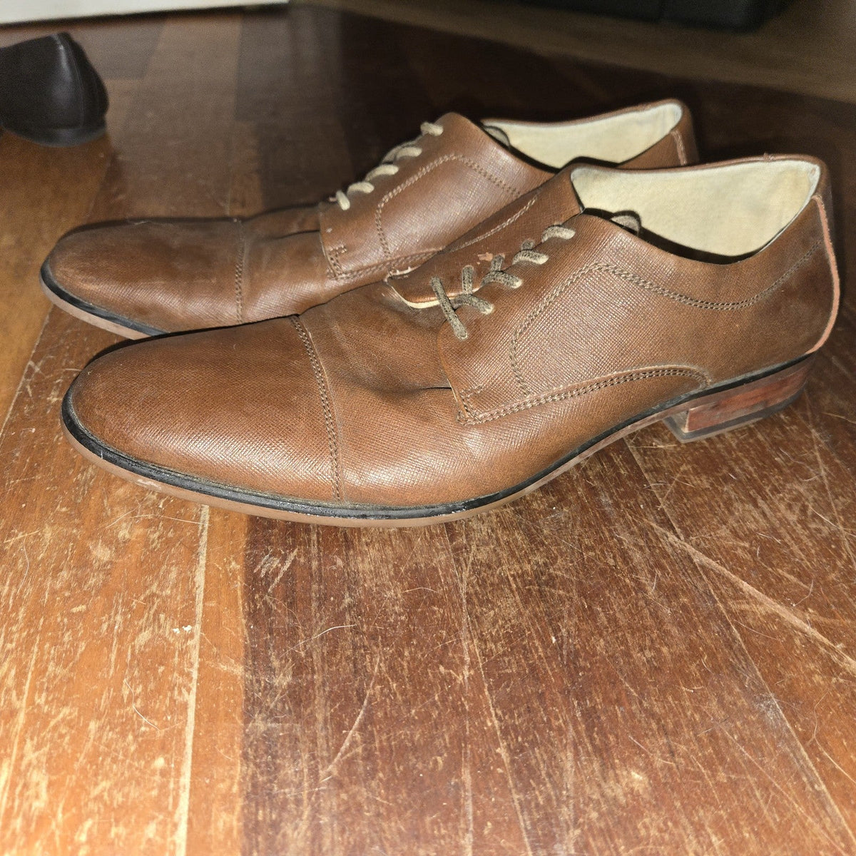 Aldo Mens Sz 10 Dress Shoes Brown Lace Up Fashion Cap Toe