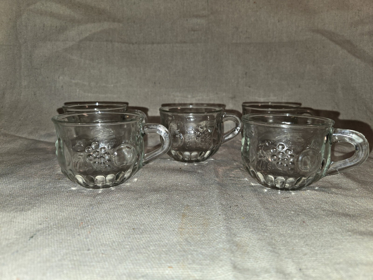 Set Of 5 Punch Cups 7 oz.  tea cup cocktail glasses clear fruit design vintage