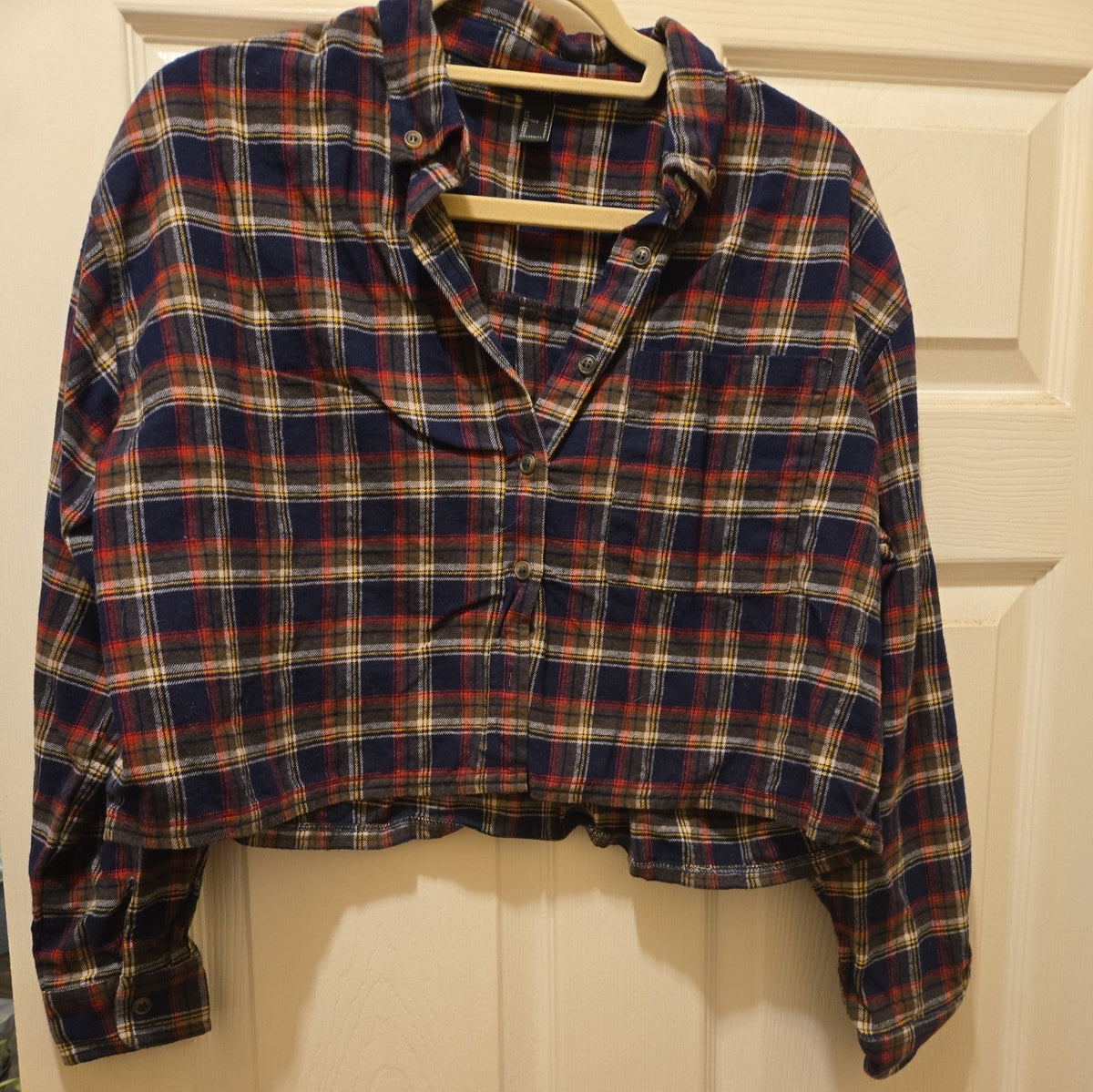 Forever 21 Women's Medium Flannel Cropped Shirt Plaid Striped Button Down Top