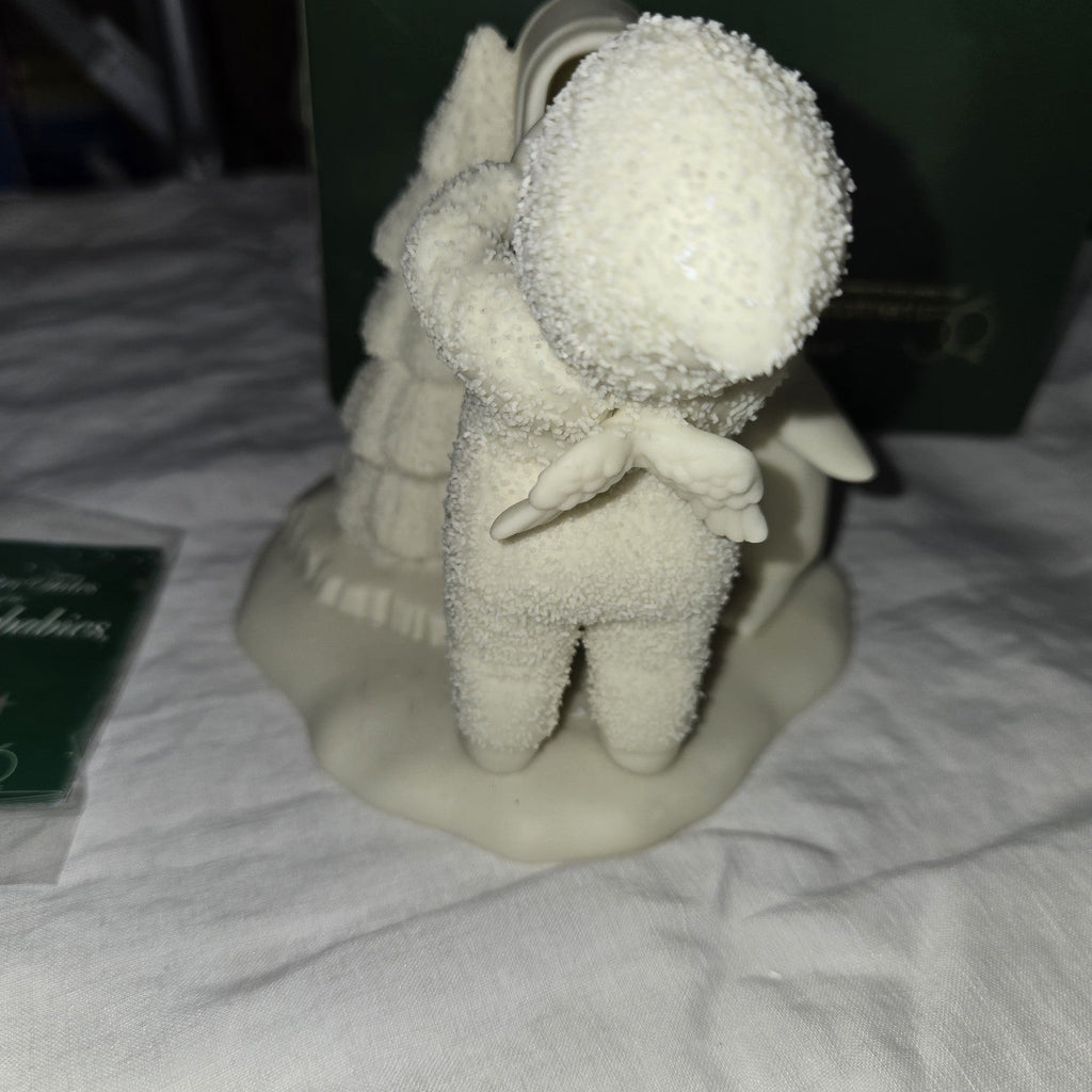Snowbabies dept 56  " You didn't forget me" retired vintage figurine
