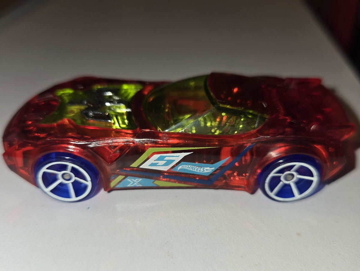 Nerve Hammer DTY11 Hot Wheels Mattel 2005 '16  Red w/ Yellow Windshield