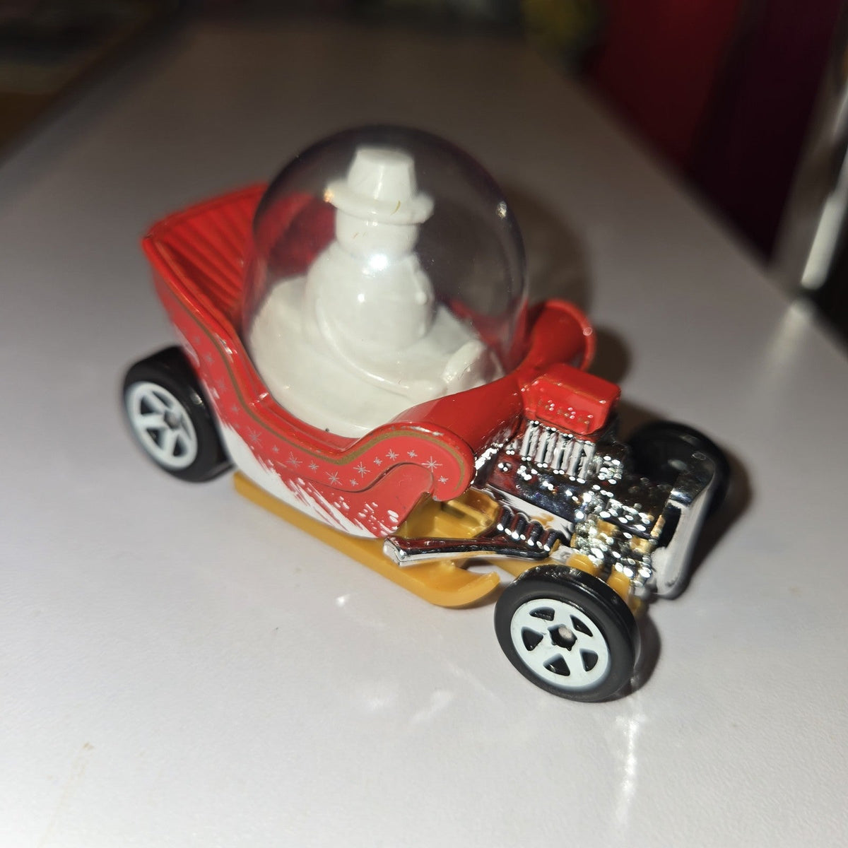 Hot Wheels “Sleighn’ Rubber” Santa Bubble Car - 2025 - New - Rare