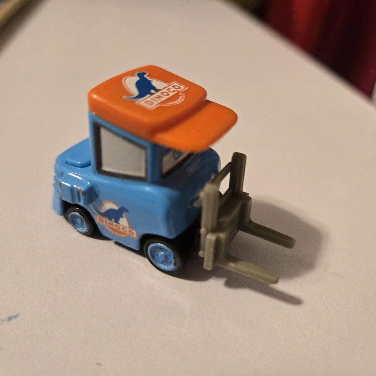 Disney Pixar Cars Team Dinoco Wide Pitty Dinoco Crew Piston Cup Nights Forklift