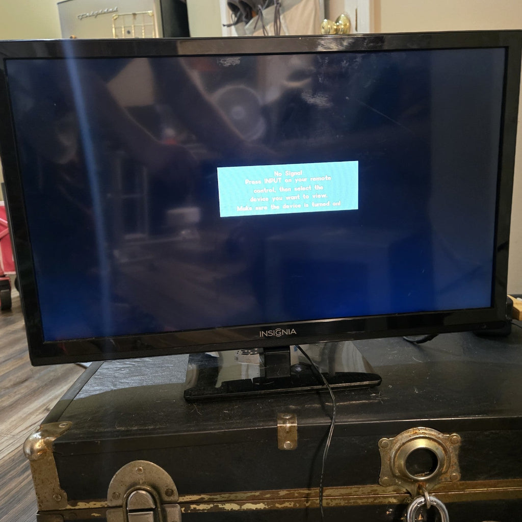 Working Insignia NS-24E400NA14  24” 2 HDMI Led TV