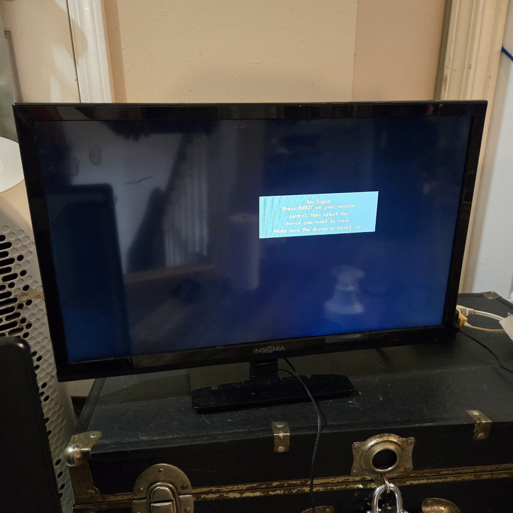 Working Insignia NS-24E400NA14  24” 2 HDMI Led TV
