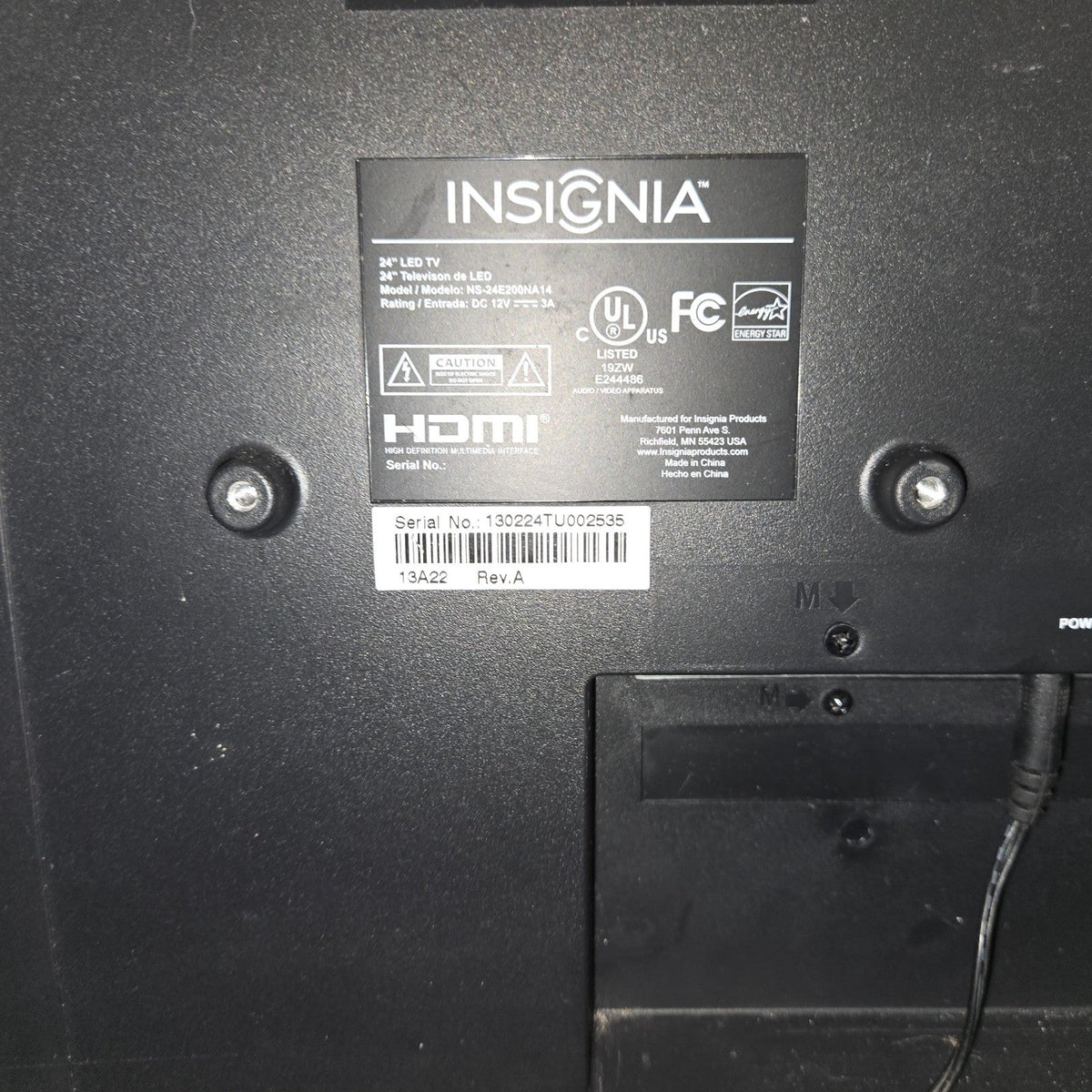 Working Insignia NS-24E400NA14  24” 2 HDMI Led TV