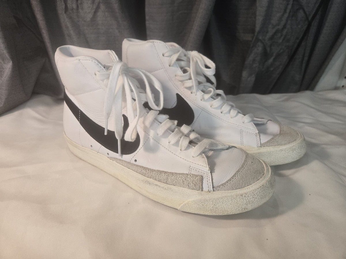 Nike Blazer Mid '77 VTG Men’s Sz 10.5 Sneakers Shoes White Black BQ6806-100