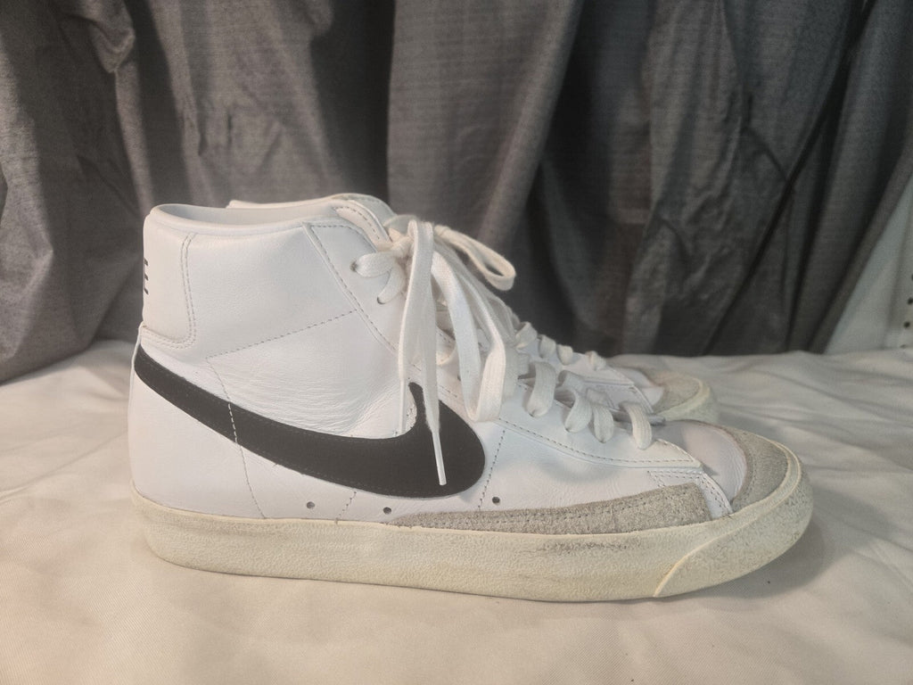 Nike Blazer Mid '77 VTG Men’s Sz 10.5 Sneakers Shoes White Black BQ6806-100
