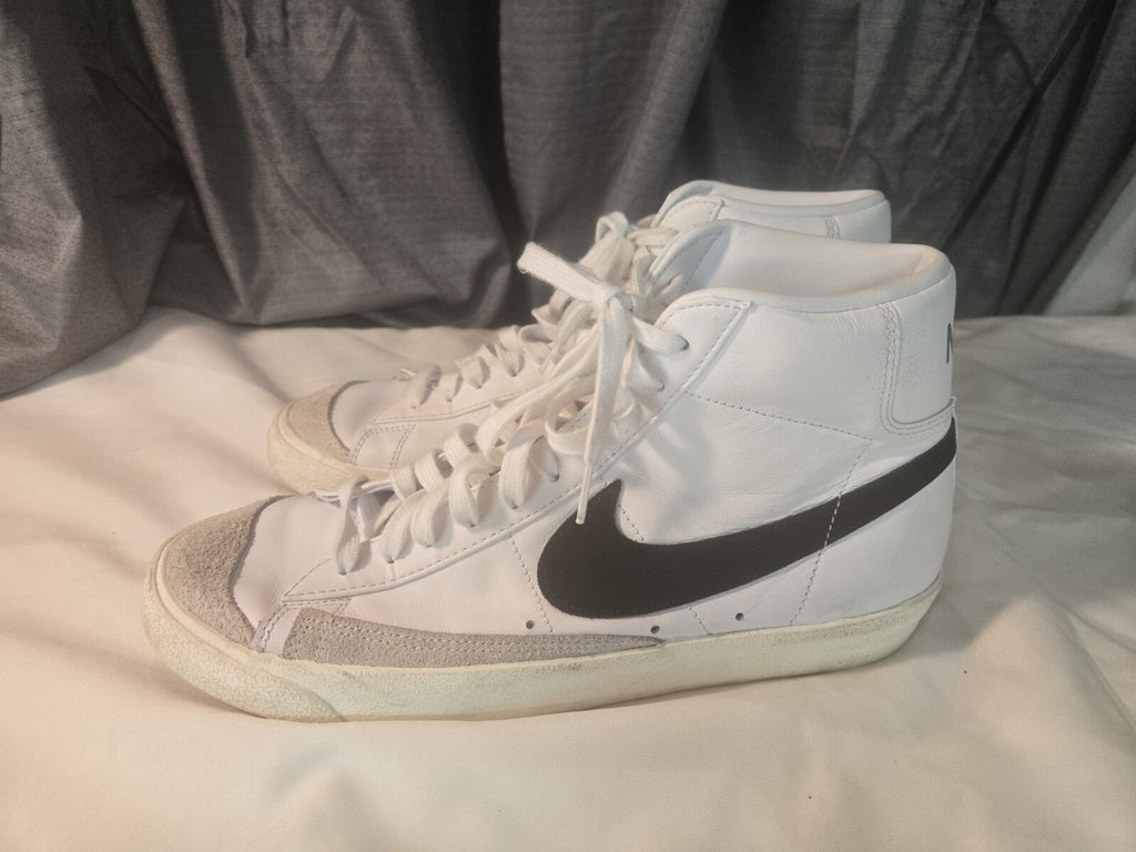 Nike Blazer Mid '77 VTG Men’s Sz 10.5 Sneakers Shoes White Black BQ6806-100